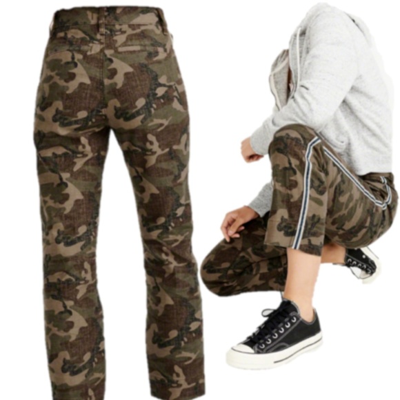 Abercrombie & Fitch Denim - NWT Abercrombie Camo Annie High Rise Ankle Jeans